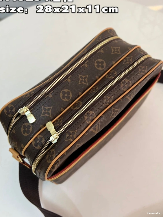 LOUIS VUITTON bag-28*21*11CM REPORTER 0501